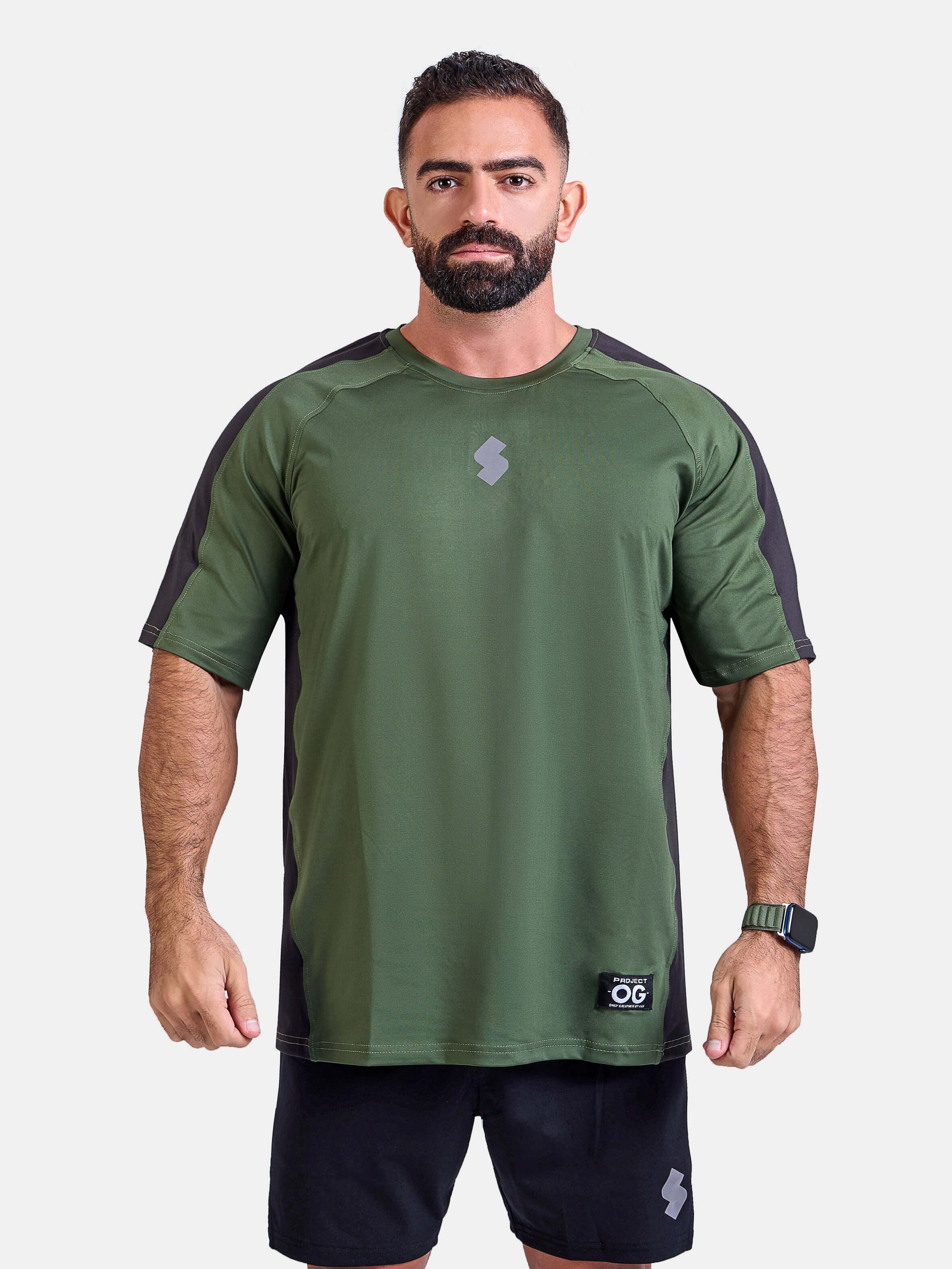 Man wearing oversized sports & gym shirt by KAF