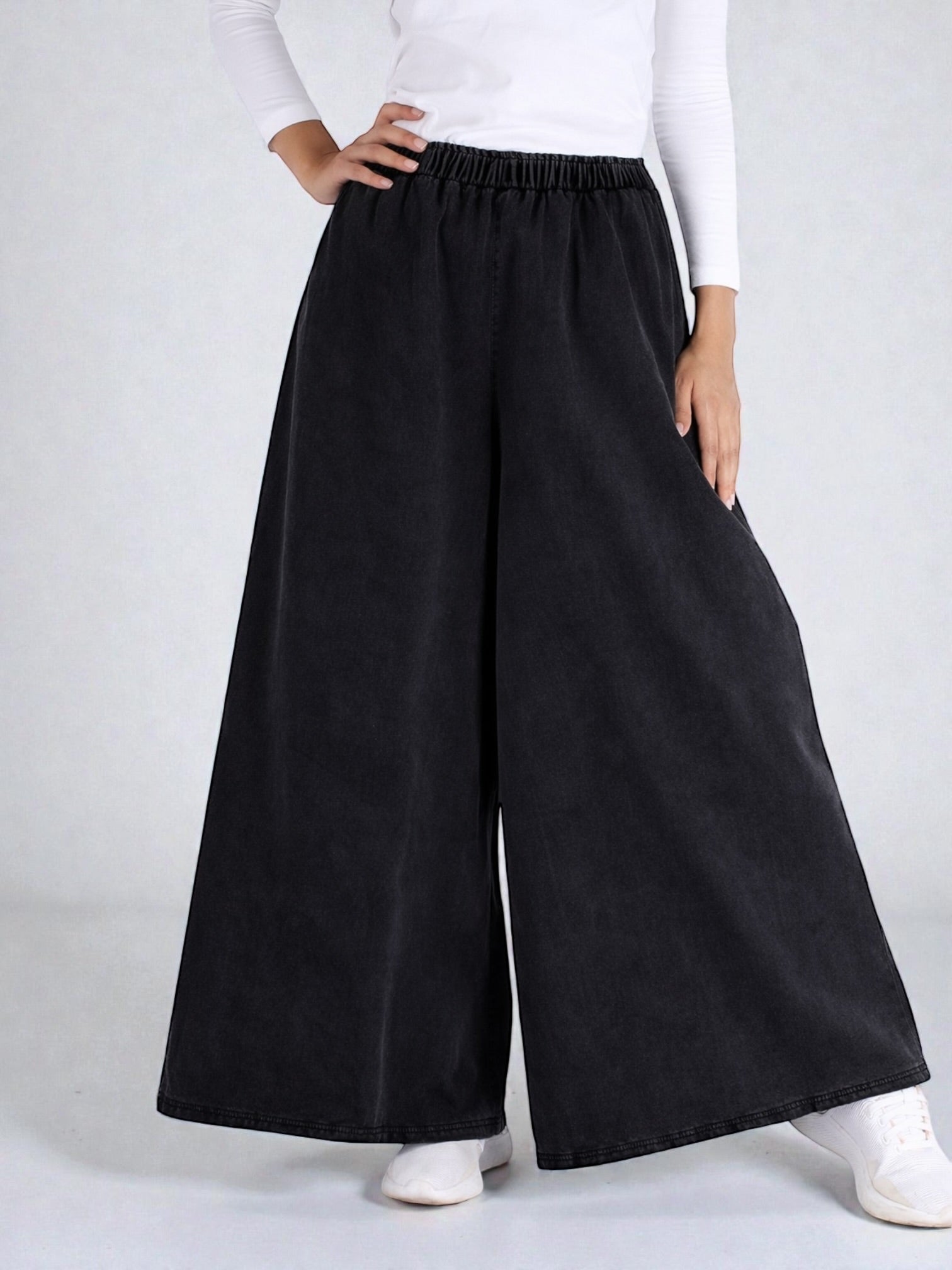 Women Super Wide-Leg Denim Pants - Black