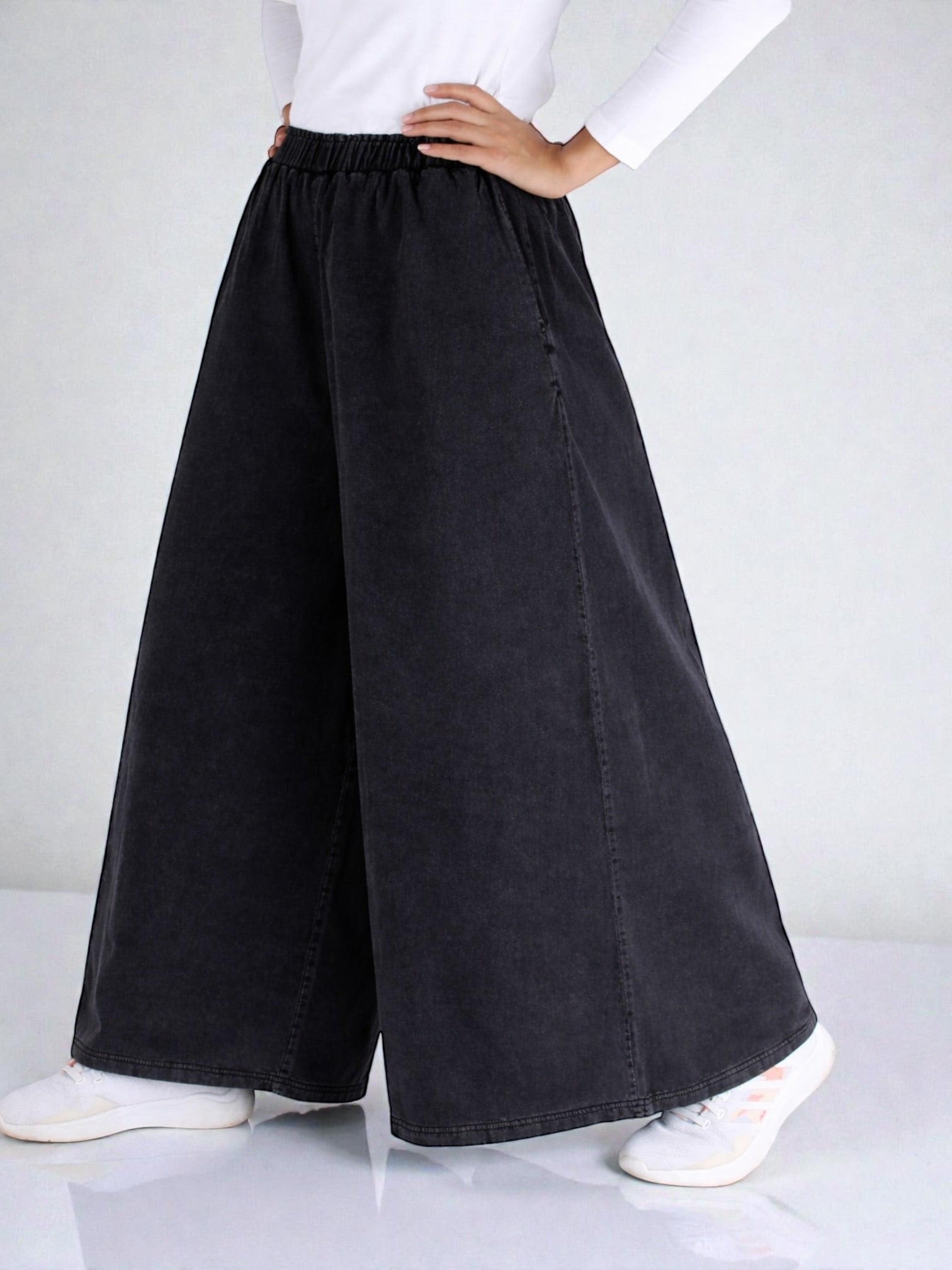 Women Super Wide-Leg Denim Pants - Black
