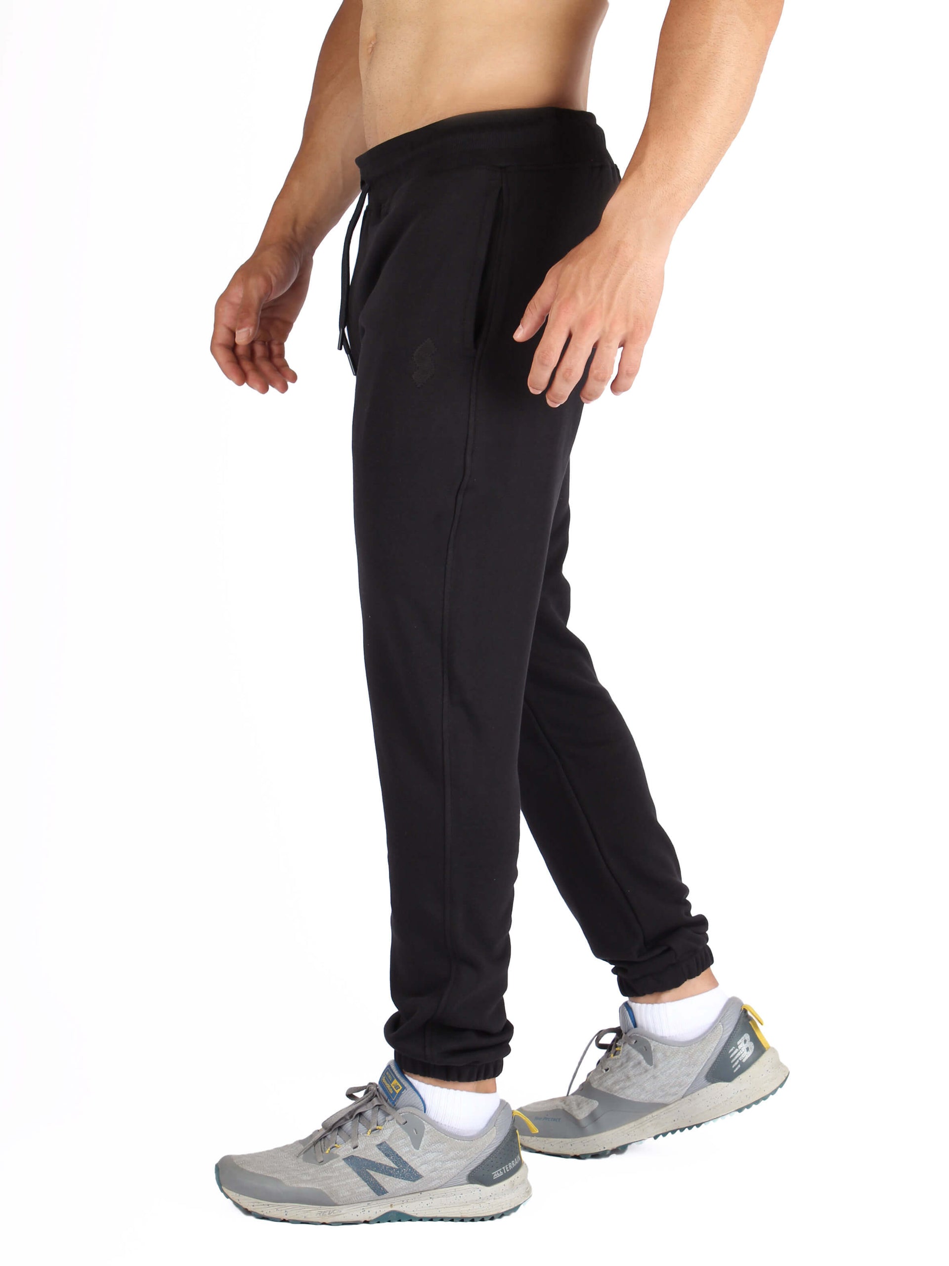 Buy online Black Solid Full Length Track Pant from Sports Wear for Men by  Muffy for ₹459 at 49% off