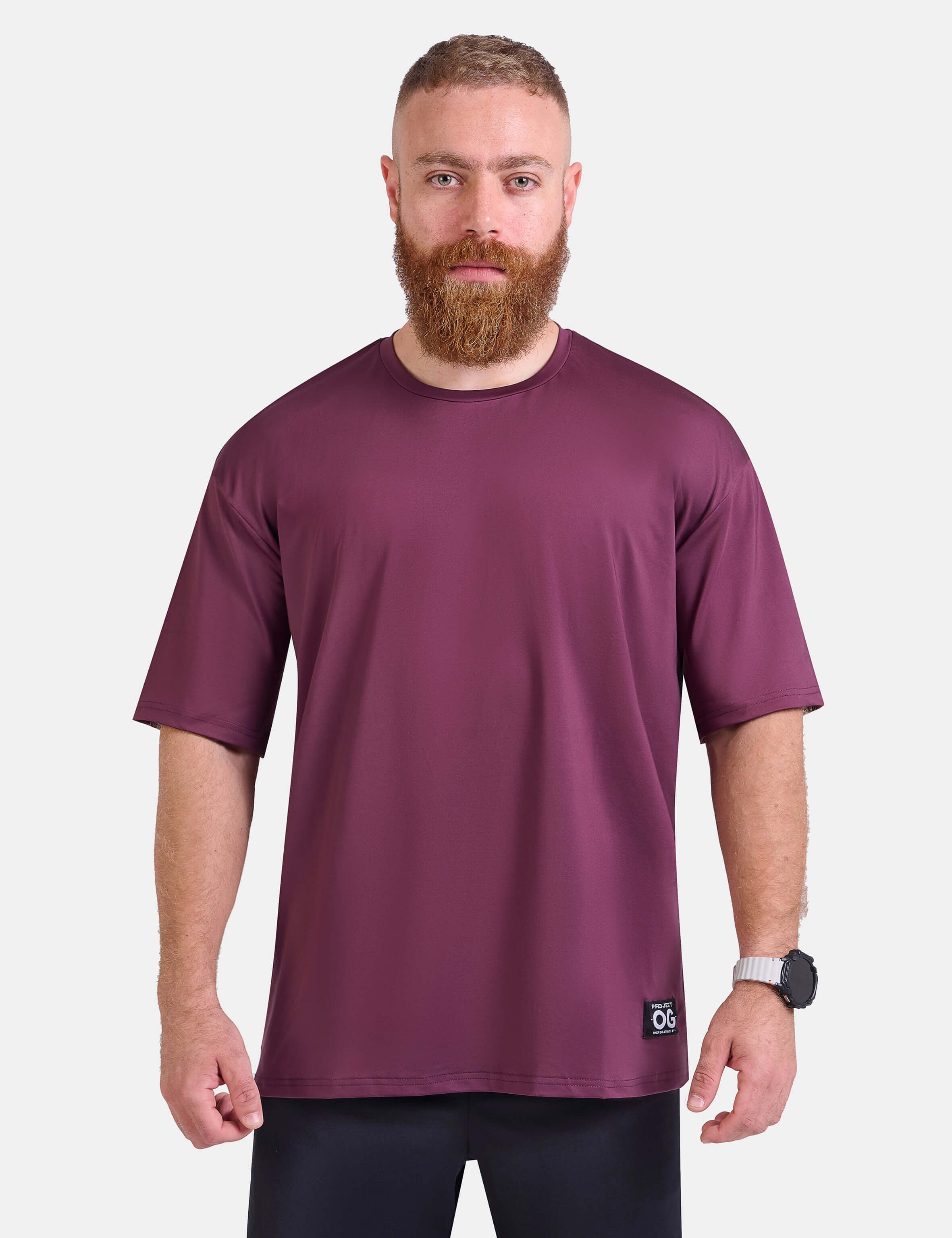 Man wearing oversized sports & gym shirt by KAF 