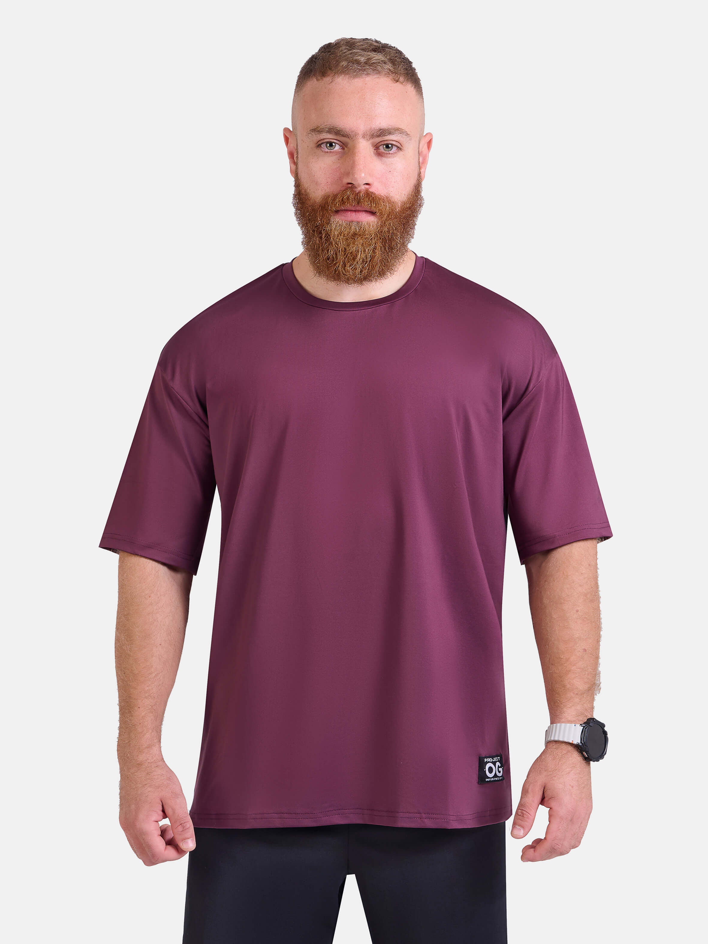 Man wearing oversized sports & gym shirt by KAF 