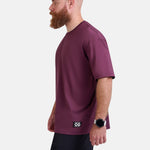 Man wearing oversized sports & gym shirt by KAF 