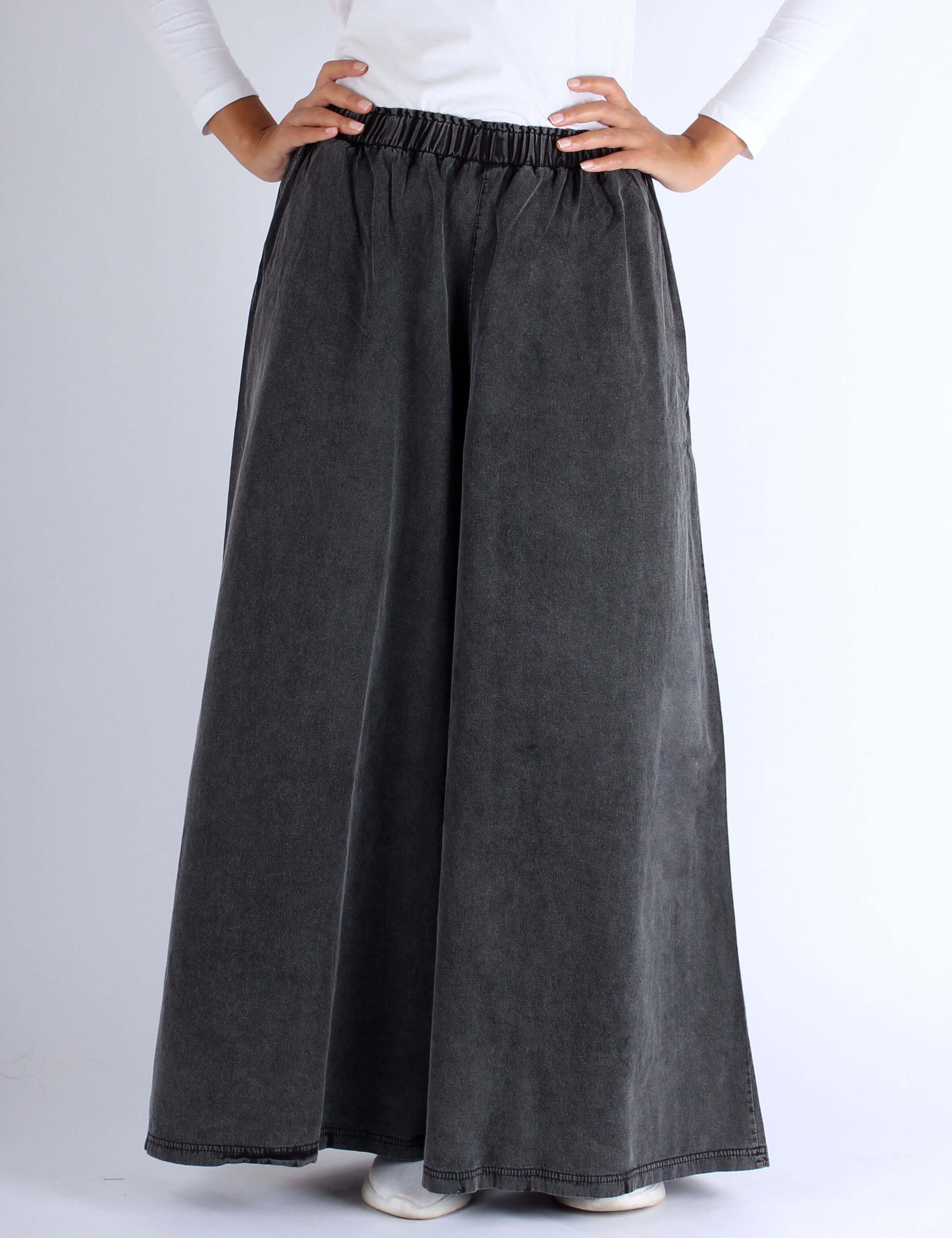 Women Super Wide-Leg Denim Pants - Black