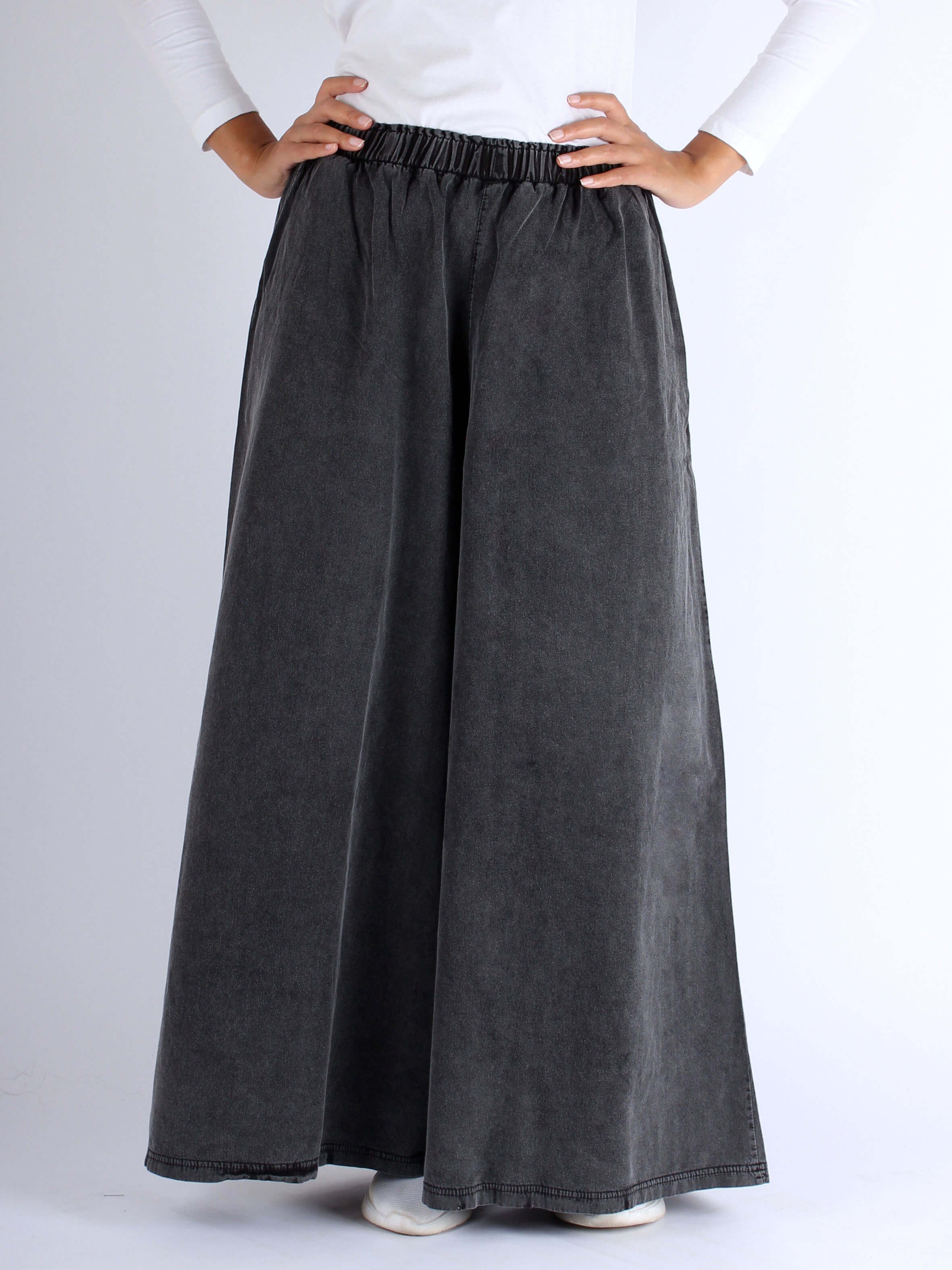 Women Super Wide-Leg Denim Pants - Black