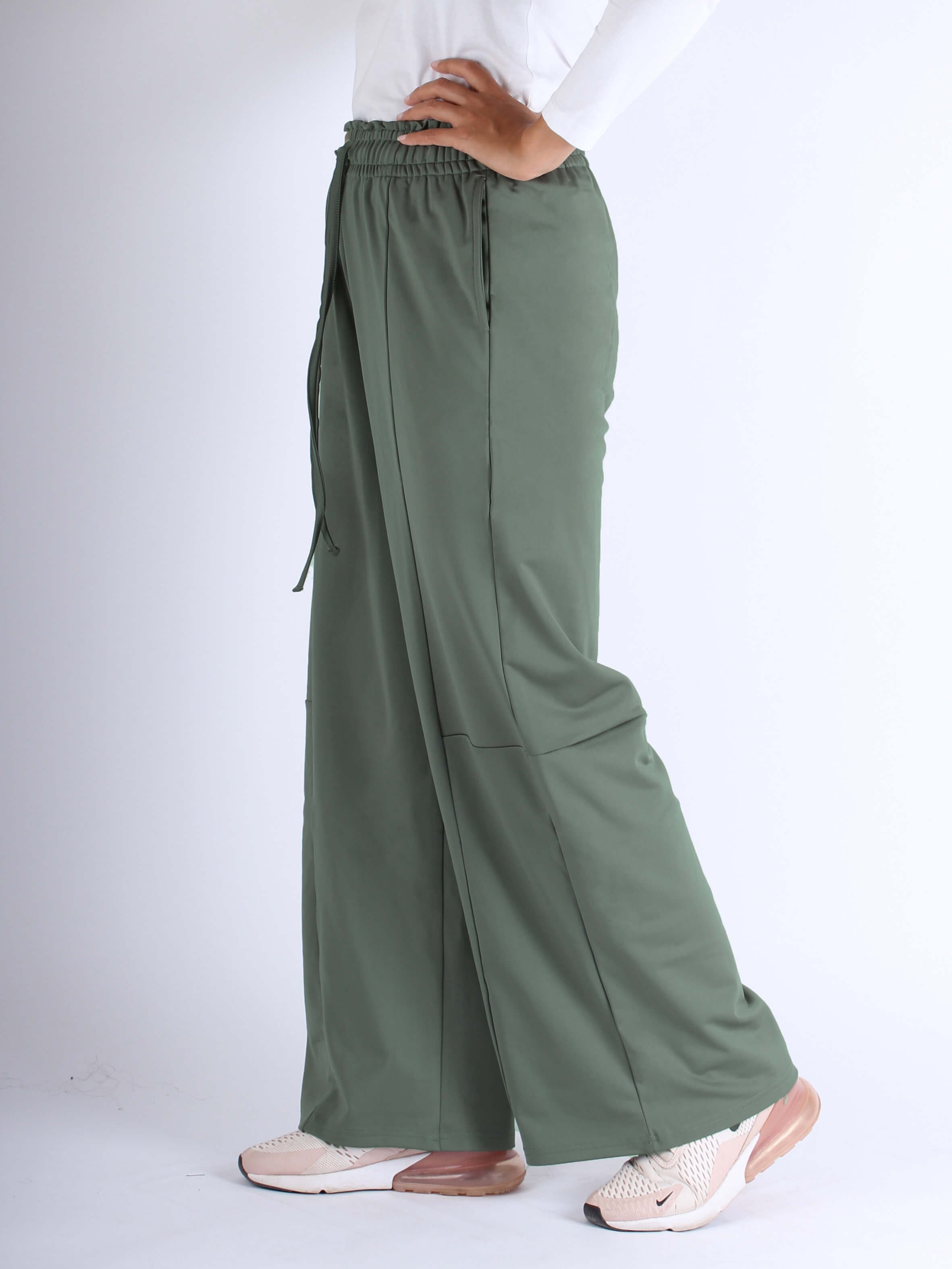 Modest women wide-leg sports pants by KAF